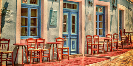 摩洛哥瓦赫达技战术演练密集，冲刺冠军全力以赴